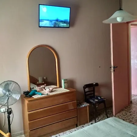 アパート Two-bedrooms In Center Of レティムノ