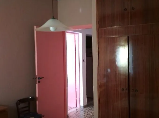 Two-bedrooms In Center Of Retimno