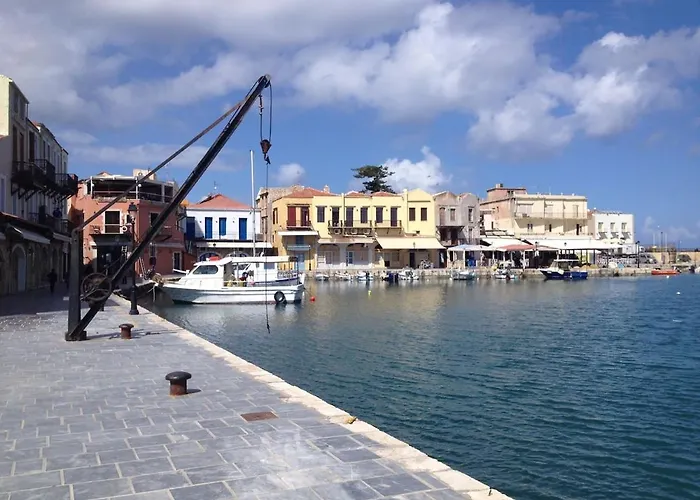 Two-bedrooms In Center Of Apartament Retimno